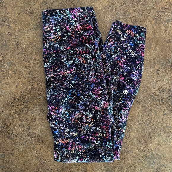 Lululemon Base Pace High-Rise Running Tight 25” - Picture 2 of 4